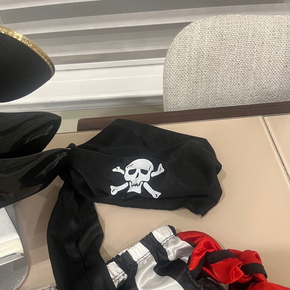 Children's Pirate Play / Halloween Costume - Picture 3 of 5